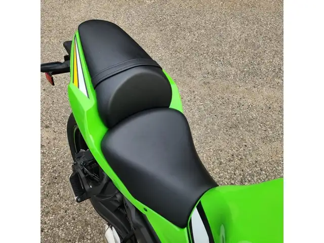 2025 Kawasaki Ninja 650 KRT Edition in Street, Cruisers & Choppers in London - Image 16