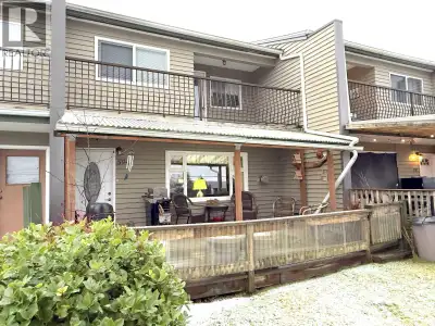 Welcome to 594 4th Ave East, part of the most sought after townhouses in Prince Rupert. This home ha...