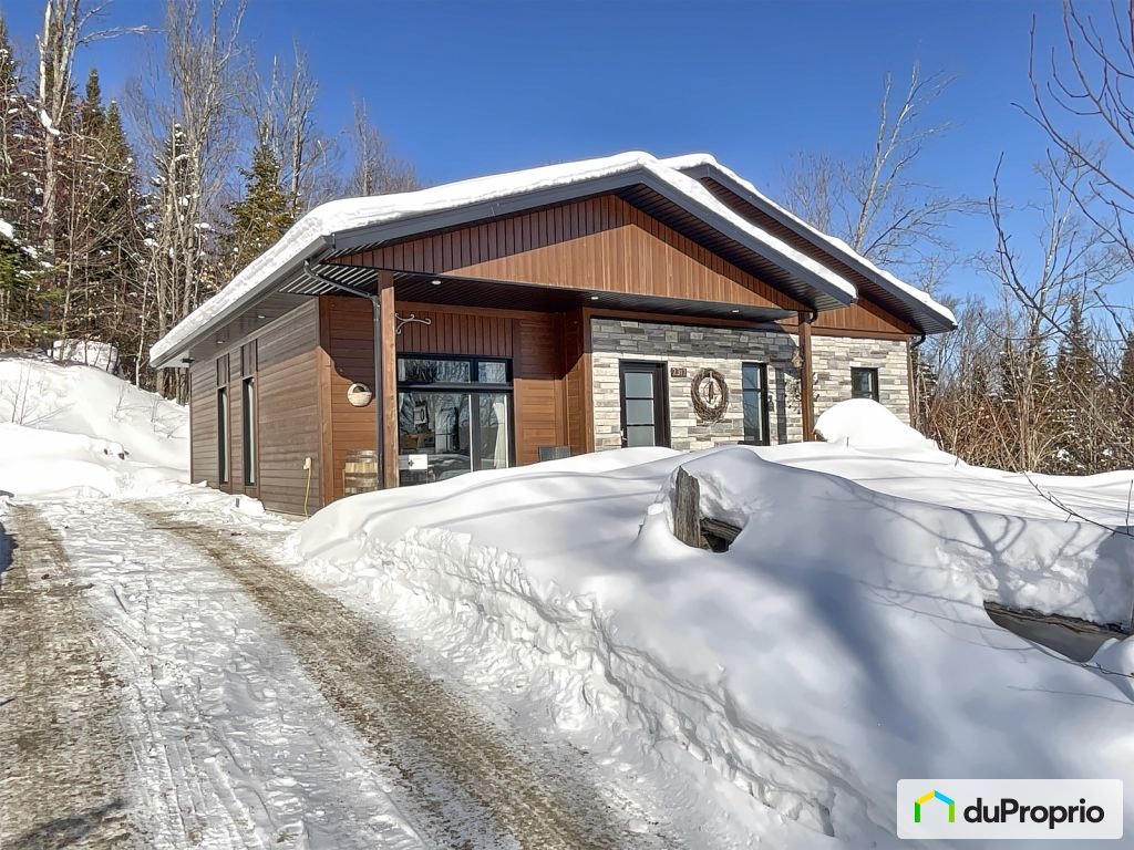 $479,000 - Bungalow for sale in Val-David — photo 2