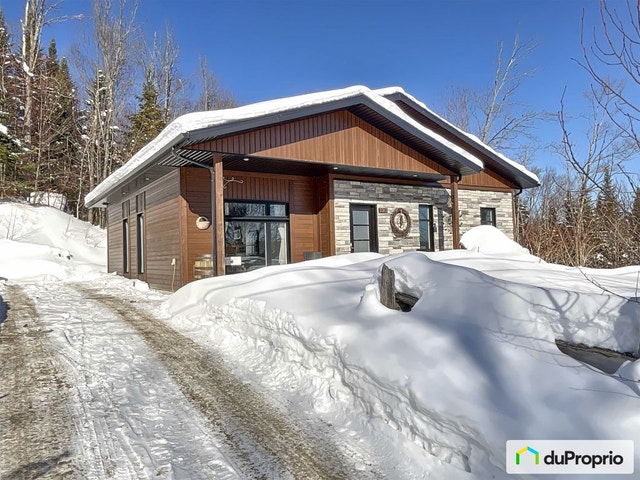 $479,000 - Bungalow for sale in Val-David — photo 2