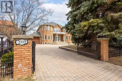 2339 GLENGARRY ROAD Mississauga (Erindale), Ontario