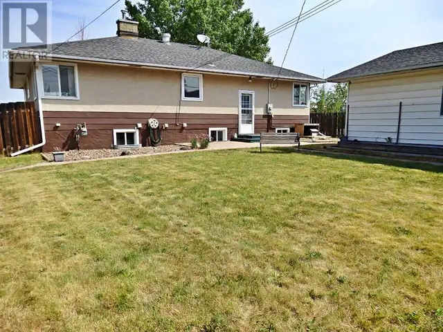 4539 50 Avenue Vermilion, Alberta62863766111362122