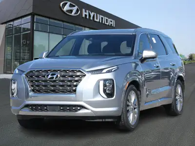 The 2020 Hyundai Palisade Ultimate AWD is a top-tier midsize SUV that combines luxury, performance,...