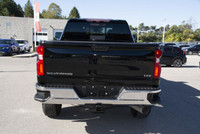 . Other Equipment Electric Mirrors, Fog Lights, Heated Mirrors, Rear Tow Hook, Retractable Mirrors,... (image 7)