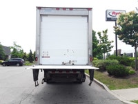 2018 FREIGHTLINER M2 106 Refrigerated Truck - Automatic transmission-33000 GVW. 2018 Freightliner M2... (image 6)