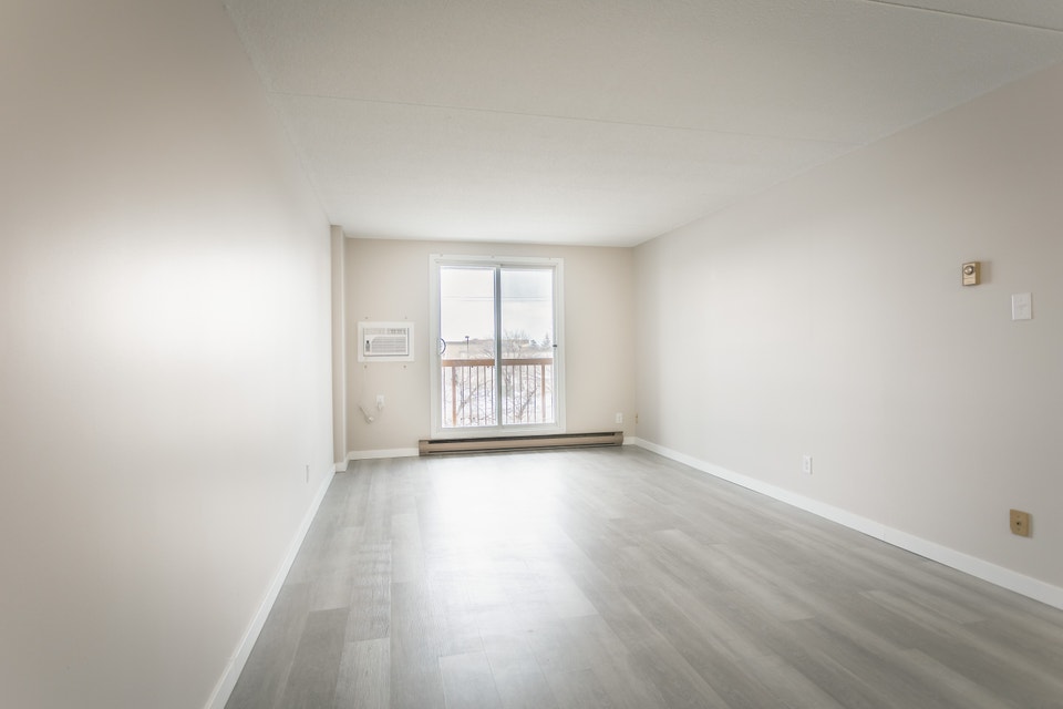 Ashbury Place - Spacious 1 Bedroom Unit Apartment for Rent 2