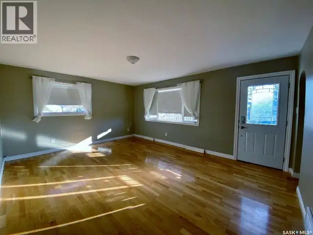 109 1st AVENUE E Eatonia, Saskatchewan in Houses for Sale in Swift Current - Image 7