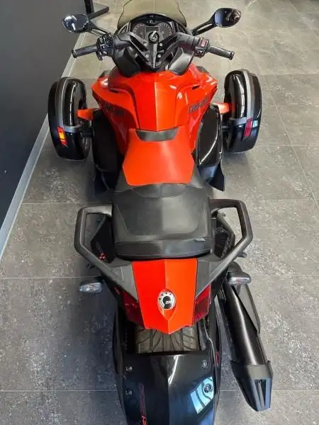 2016 Can-Am SPYDER RS-S(SE5)ROUGE MAG/NOIR in Sport Touring in Lanaudière - Image 8
