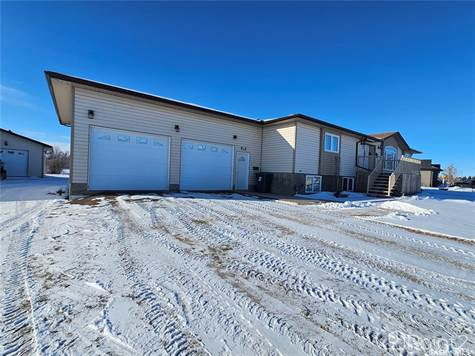 1 Park BOULEVARD in Houses for Sale in Regina - Image 2