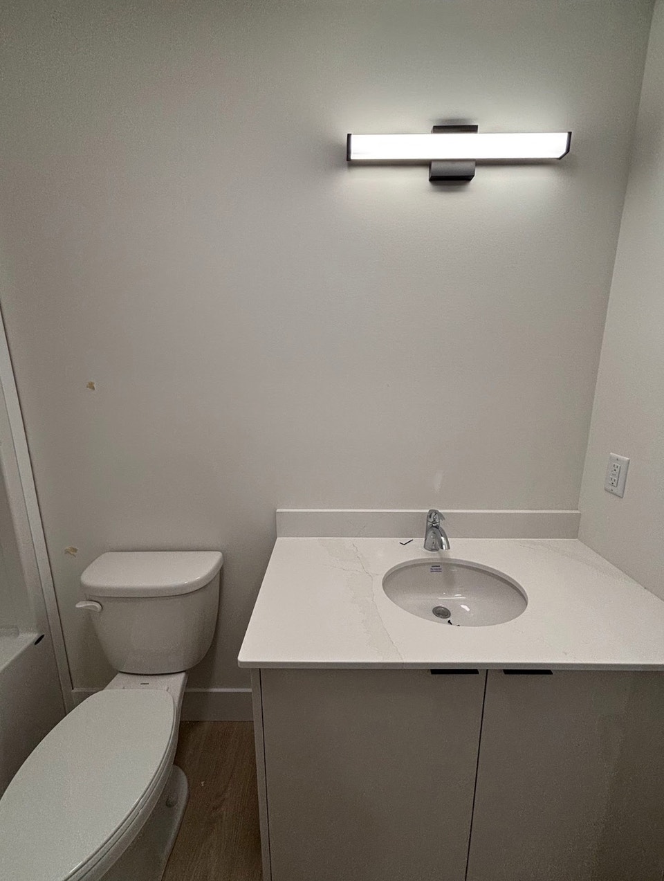 280 Colonel Nase - Luxury Apartments 1, 2 or 3 Bedrooms in Grand 3
