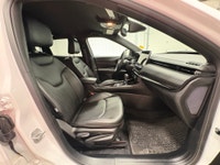 2025 Jeep Compass Altitude ALTITUDE | HEATED SEATS + WHEEL | SAFETY GROUP | R 4WD. Bright White Clea... (image 9)