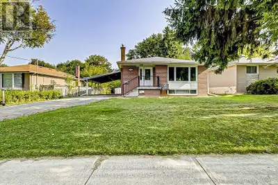 35 AURORA HEIGHTS DRIVE Aurora (Aurora Heights), Ontario