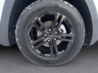 AT4, Heated Seats, Steering Wheel, Clean Carfax Stand out with rugged style and confident performanc... (image 8)