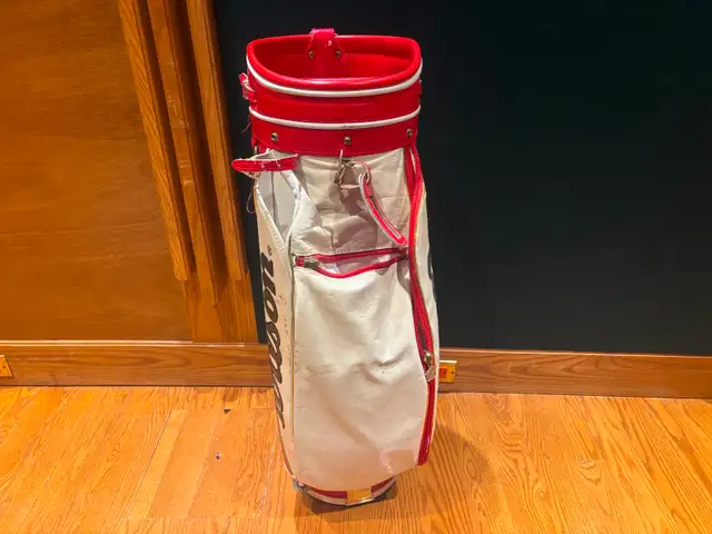 Wilson Golf Bag in Golf in Mississauga / Peel Region - Image 5