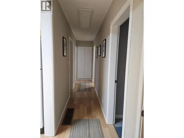 301 5TH Street NW Nakusp, British Columbia in Houses for Sale in Nelson - Image 21