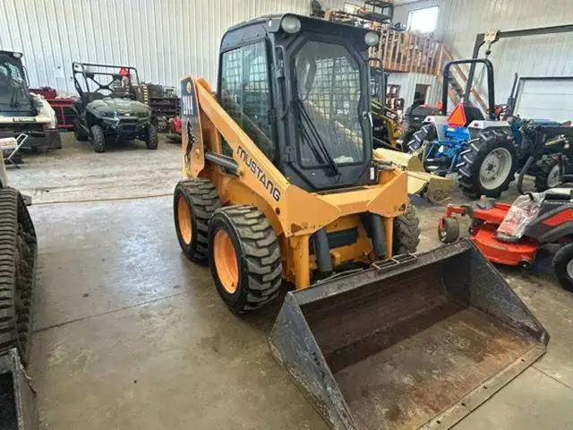 2012 MUSTANG 2044 in Heavy Equipment in Regina - Image 2