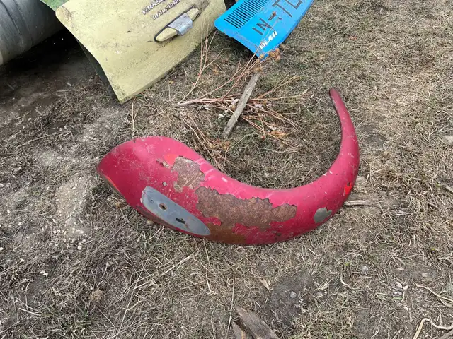 LATE 60'S VW BEETLE PANELS in Auto Body Parts in Edmonton - Image 4