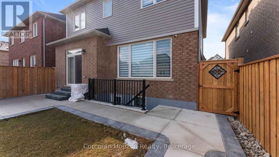 LOWER - 9 PRICE STREET Brantford, Ontario 2