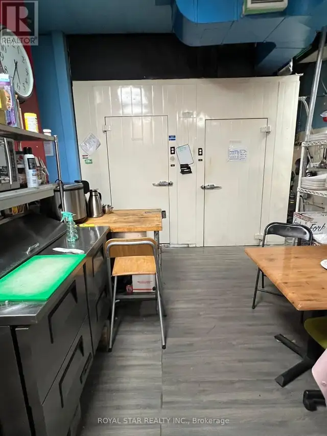 6&7 - 9300 KEELE STREET Vaughan (Maple), Ontario in Commercial & Office Space for Sale in Markham / York Region - Image 19