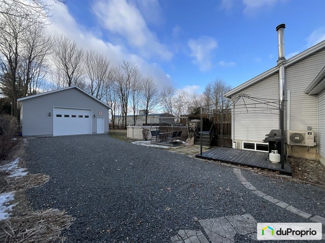 $619,900 - Bungalow for sale in St-Valerien-De-Milton — photo 3
