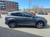 XLE Trim All Wheel Drive Sunroof Back Up Camera Heated Seats Heated Steering Wheel Power Liftgate Bl... (image 5)