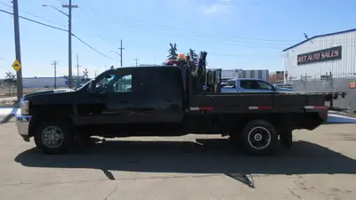 2012 CHEVY 3500 HD Crew Cab 4X4 Diesel Flat Deck - Crew Cab with Flat deck - 6.6L V8 Diesel Automati...