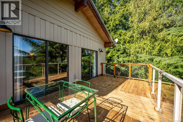 825 Austin Dr Cortes Island, British Columbia in Houses for Sale in Campbell River - Image 26