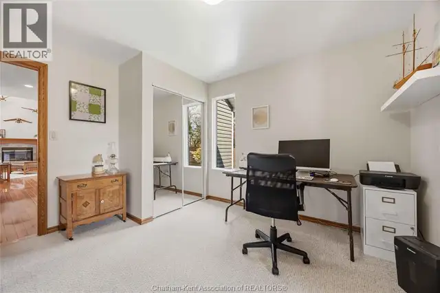 3932 St Clair PARKWAY Port Lambton, Ontario in Houses for Sale in Chatham-Kent - Image 15
