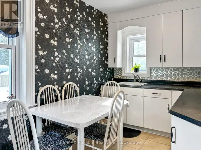293 DRUMMOND STREET North Huron (Blyth), Ontario in Houses for Sale in Grand Bend - Image 17