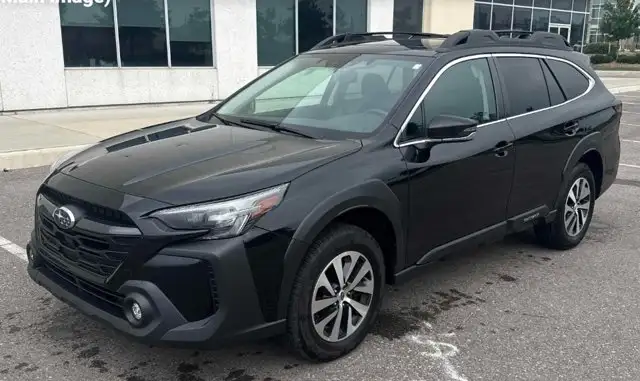 2023 Subaru Outback Touring AWD | Sunroof | Power Seat