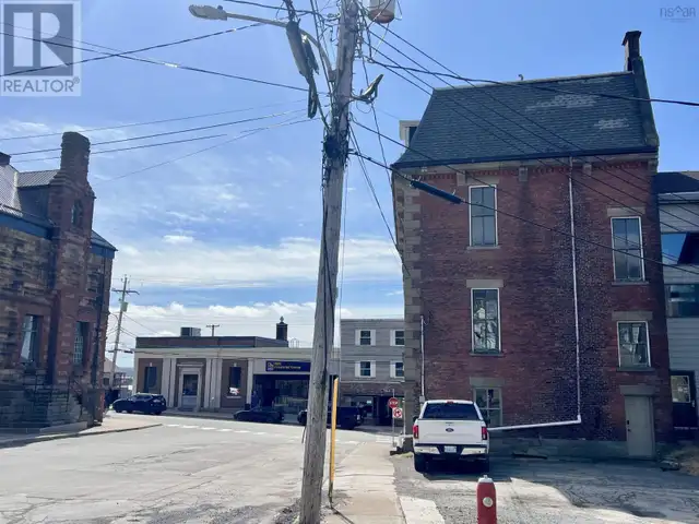 30 Water Street Pictou, Nova Scotia in Commercial & Office Space for Sale in Truro - Image 6