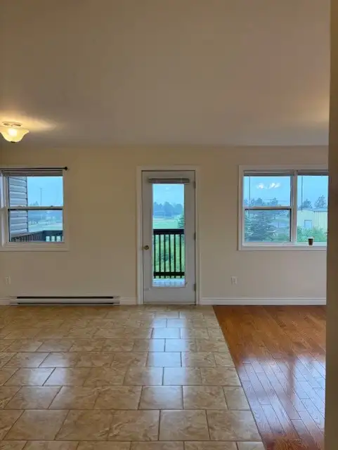 2 Bedroom 2nd Floor Apartment for Rent 250 Coldbrook Cres.62864379609346123