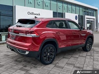 This Volkswagen Atlas Cross Sport delivers a Intercooled Turbo Premium Unleaded I-4 2.0 L/121 engine... (image 5)