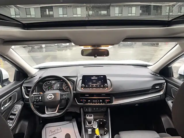 2025 Nissan Rogue AWD SV Moonroof in Cars & Trucks in Delta/Surrey/Langley - Image 16