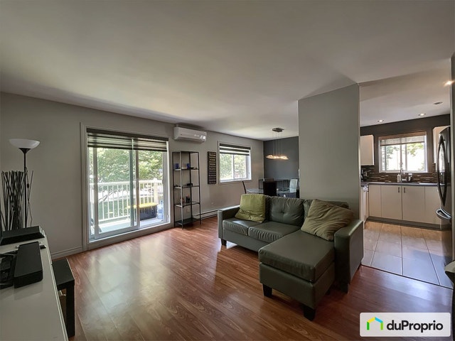 $367,000 - Condominium for sale in Longueuil (Vieux-Longueuil) — photo 3