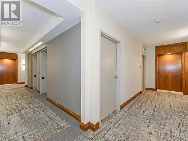 1901 PILGRIMS Way Unit# 502 Oakville, Ontario in Condos for Sale in Oakville / Halton Region - Image 4
