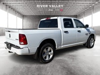TRAILER HITCH, TRAILER SWAY CONTROL, ELECTRONIC STABILITY, HEATED DOOR MIRRORS, TILT STEERING WHEEL... (image 2)