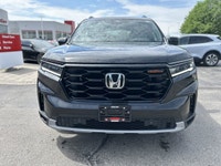 Engineered for discovery and crafted for comfort, this pre-owned 2025 Honda Pilot TrailSport is read... (image 1)