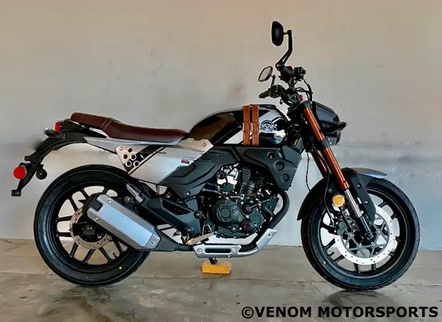 200CC MOTORCYCLE | STREET LEGAL | CAFE RACER CHOPPER | LIFAN KPM in Street, Cruisers & Choppers in Edmonton - Image 5