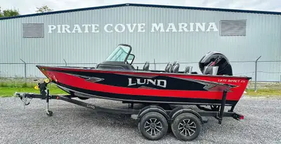 2026 Lund 1875 Impact XS Sport PC2163 Red/Black The Lund Impact XS is the perfect fishing boat that...