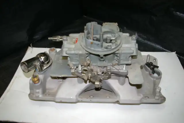 HOLLEY CARB &  INTAKE  MANIFOLD EDELBROCK PERFORMANCE in Auto Body Parts in Edmonton - Image 5