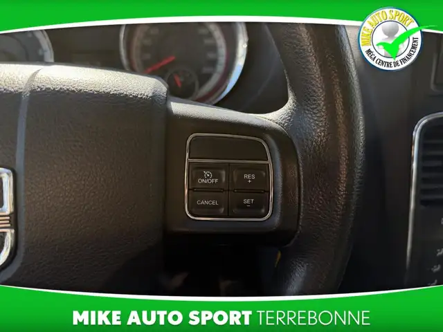 Dodge Grand Caravan Familiale 4 portes SXT 2014 in Cars & Trucks in Laval / North Shore - Image 17