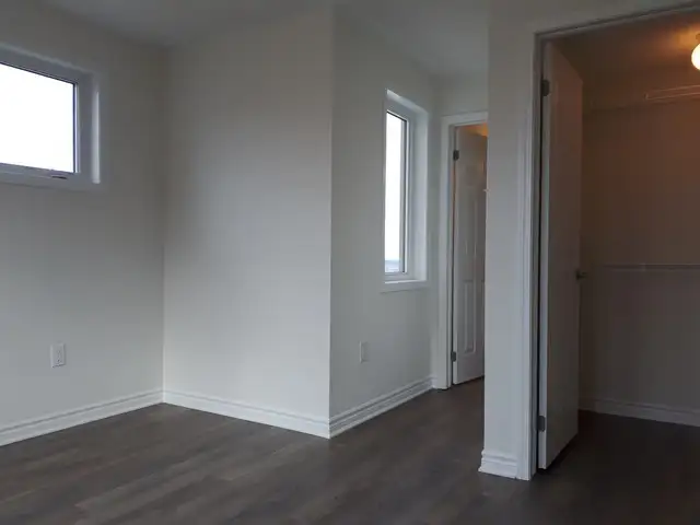 3 Bedroom 3 Washroom townhouse for Rent Pickering in Long Term Rentals in Oshawa / Durham Region - Image 7