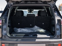 Welcome to Barrie Dodge Chrysler Jeep. Dynamic 1.6L I-4 intercooled turbo engine - Advanced infotain... (image 8)