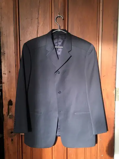 Habit Jamais Porter Suit Never Worn, View more