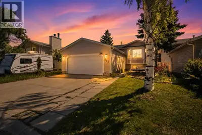 Exceptional value in Castleridge! This detached home with a sought-after front double attached garag...