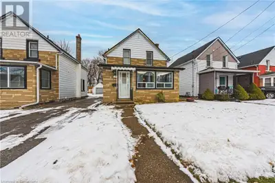 20 YORK Street Welland, Ontario