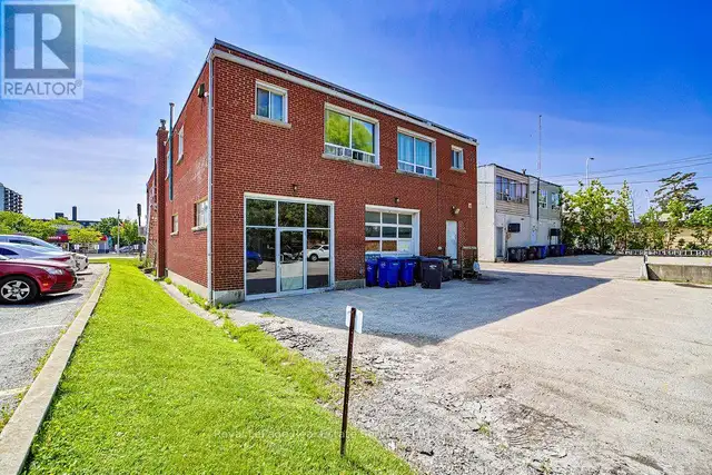 2307 - 2309 LAKESHORE ROAD W Oakville (BR Bronte), Ontario in Commercial & Office Space for Sale in Oakville / Halton Region - Image 23