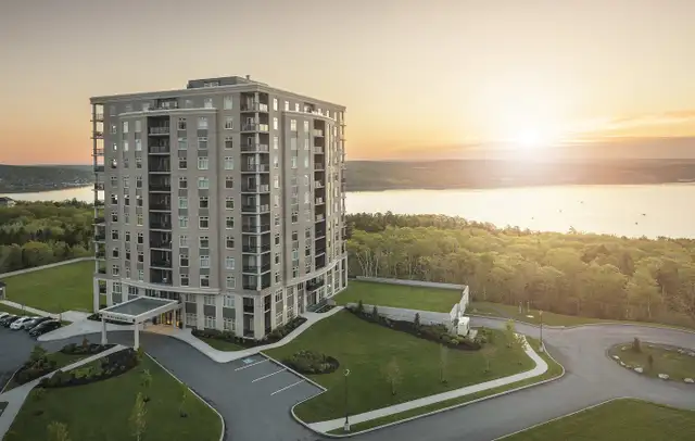 GORGEOUS LARGE 3 BEDROOM APARTMENT, PANORAMIC VIEW in Long Term Rentals in City of Halifax - Image 2