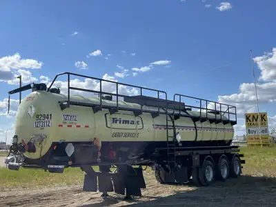 Being sold with Safety and Tank Inspections 2012 Heil 10,000 Gallon / 38,000 Liter Tri axle Crude Oi...